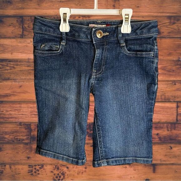 5 for $25🔥SO Denim Adjustable Waist Bermuda Shorts Girls Size 8 - Picture 1 of 5